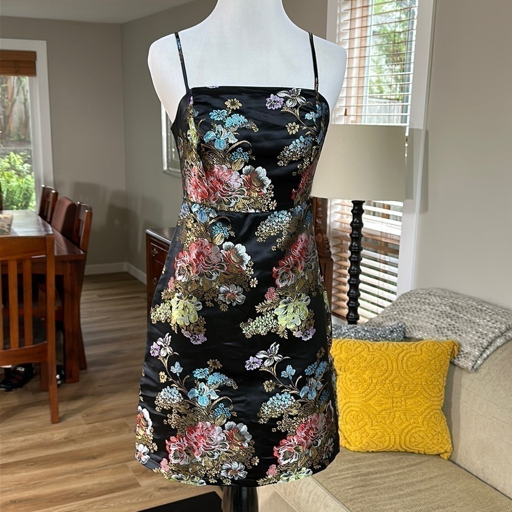 Satin floral Asian inspired fitted spaghetti strap mini dress SZ 2